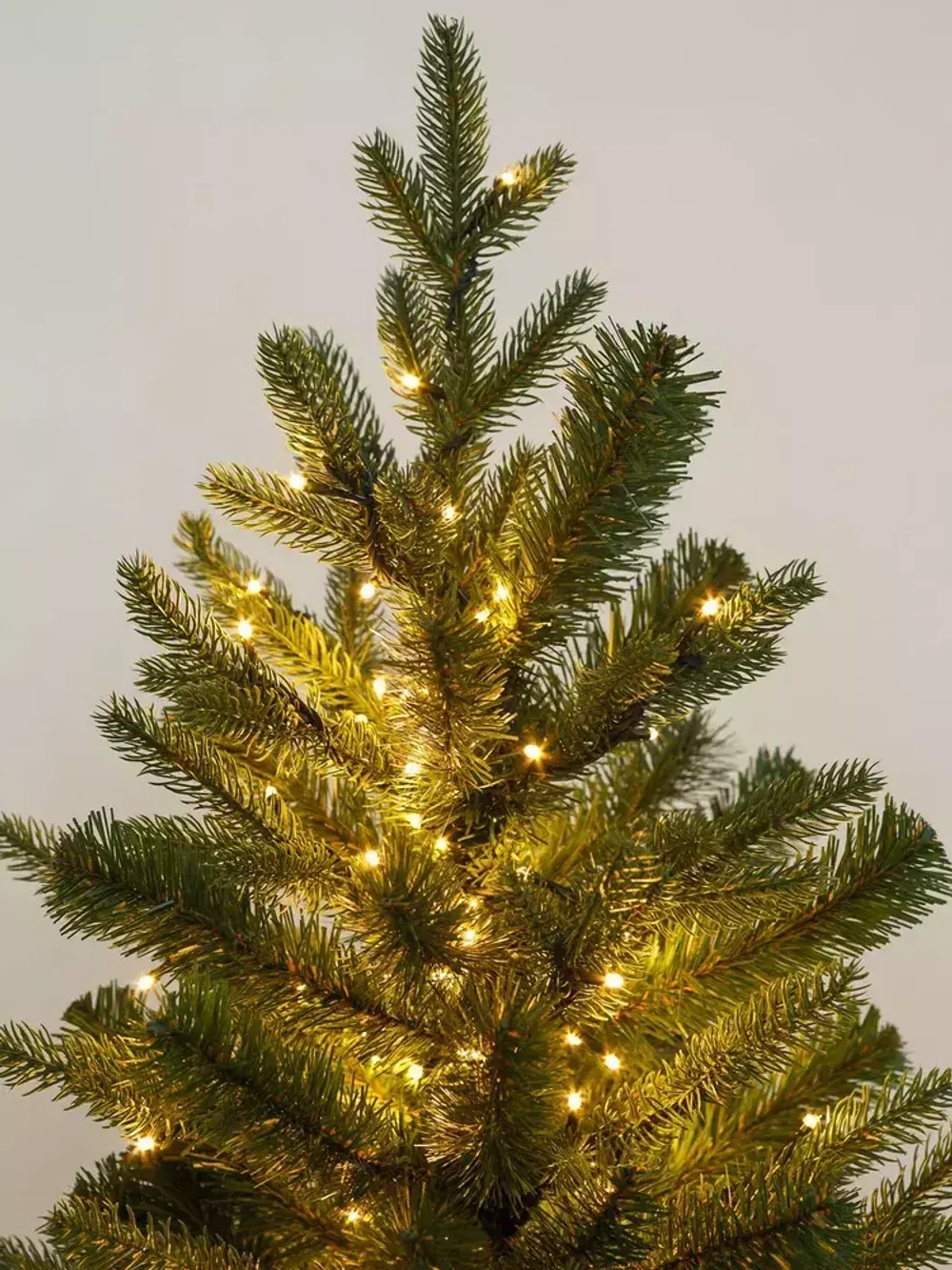 Елка с гирляндой «Валерио» (Литая+пвх) 210 см / 2,1 м