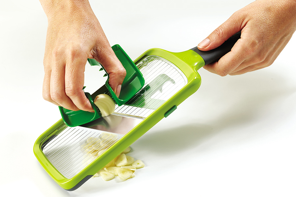 Терка с держателем для продуктов Mandoline зеленая, Joseph Joseph