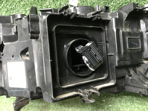 Битая Фара левая BMW X5 G05 (2018-2023) LED
