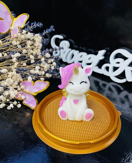 Шоколадная фигурка Единорожка (глазурь) h-6см