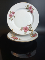 Тарелки фарфоровые 3 штуки "Гармония роз",23.5 см, "Wloclawek porcelana, позолота, Винтаж, Польша, времён СССР 1965-1975 гг