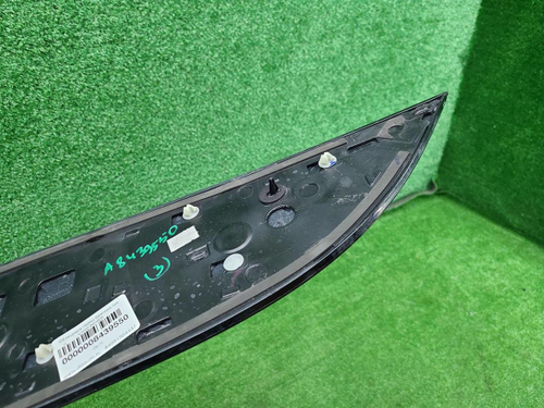 Накладка капота левая LR Defender 2 L663 (19-нв)