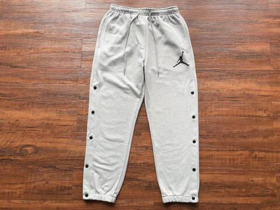 Белые спортивные штаны Air Jordan