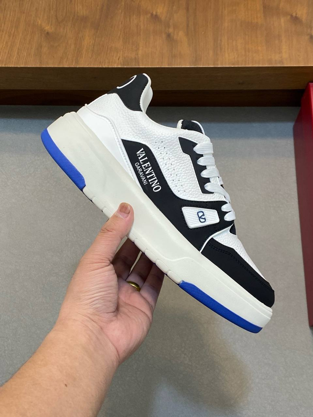 Кеды Valentino