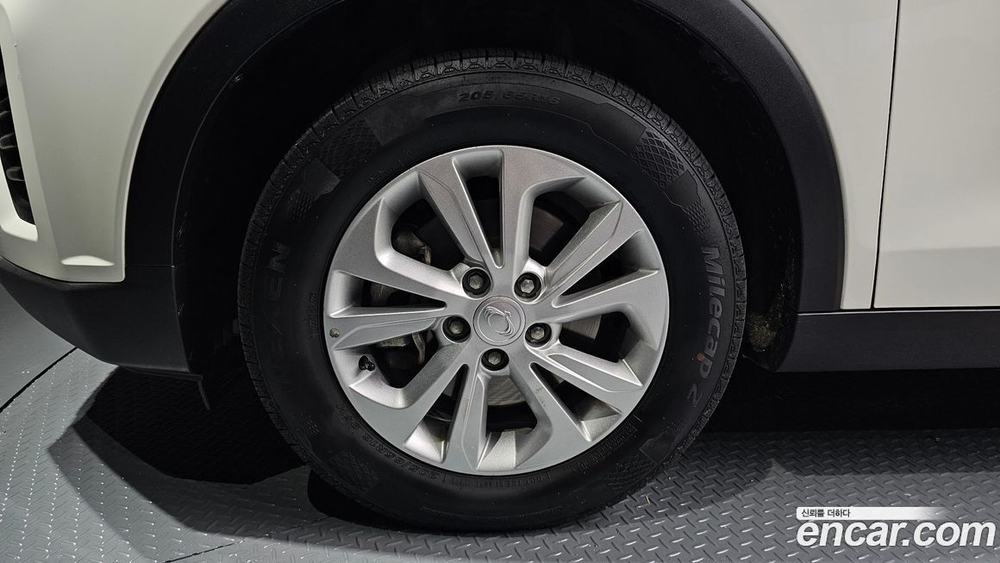 KG Mobility (Ssangyong) Very New Tivoli Дизель 1.6 2WD (05.2020)
