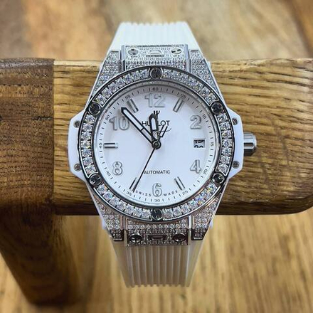 Часы Hublot