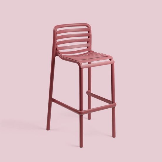 Стул пластиковый барный Doga Stool цвет марсала