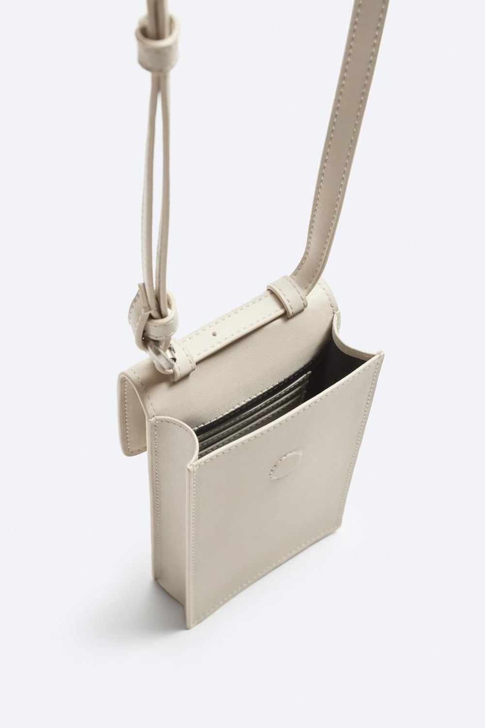 ZARA ЧЕХОЛ ДЛЯ МОБИЛЬНОГО ТЕЛЕФОНА С КЛАПАНОМ, ЭКРЮ