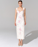 Платье-футляр с отделкой премиальным кружевом