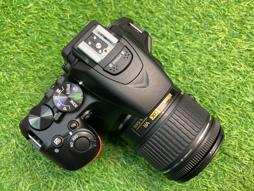 Nikon D5600 Kit AF-P 18-55mm VR 25 кадров