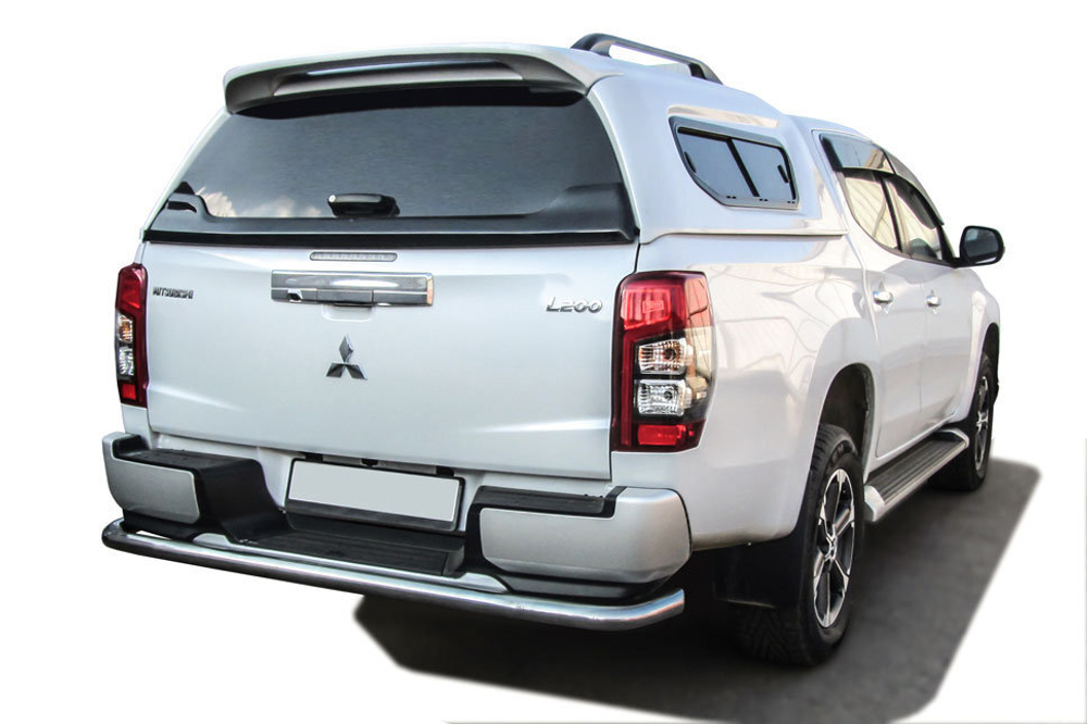 Защита заднего бампера (нержавейка) Mitsubishi L-200 (2018-2023) d57 с бампером (черный)