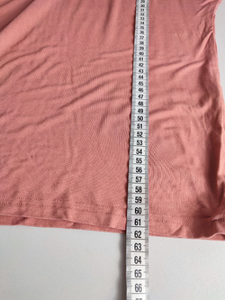 Футболка Ostin из вискозы однотонная 48 размер