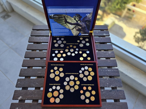 Europe. Circulation Coins of 10 New EU Nations — A Historical Collection by the Royal Dutch Mint