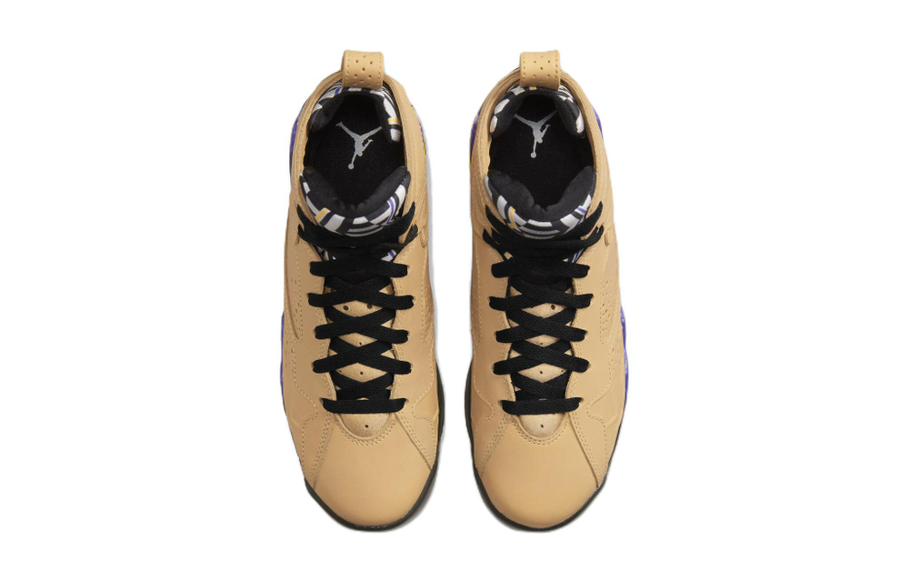 Кроссовки Jordan Air Jordan 7 Retro Se "Afrobeats" (Женская размерная сетка)