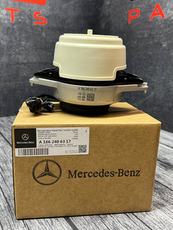 Опора двигателя правая Mercedes-Benz A1662406317