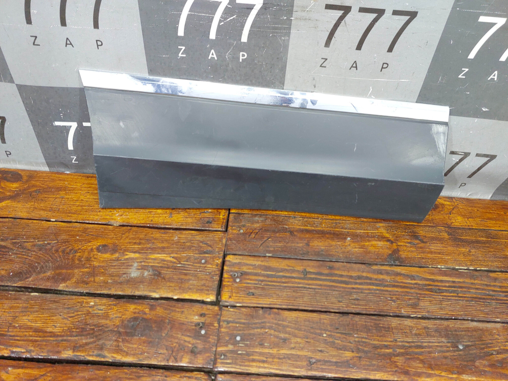 Накладка двери задней правой Volkswagen Tiguan 2 16-нв Б/У Оригинал 5NA854950P