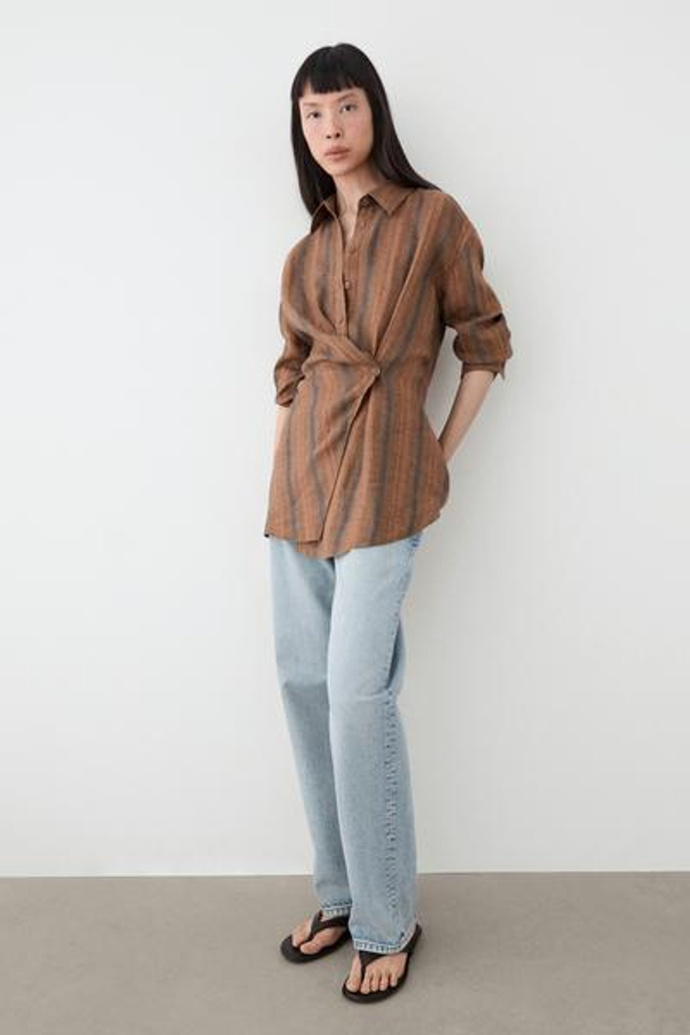Massimo Dutti Рубашка из 100% льна в полоску с запахом, коричневый