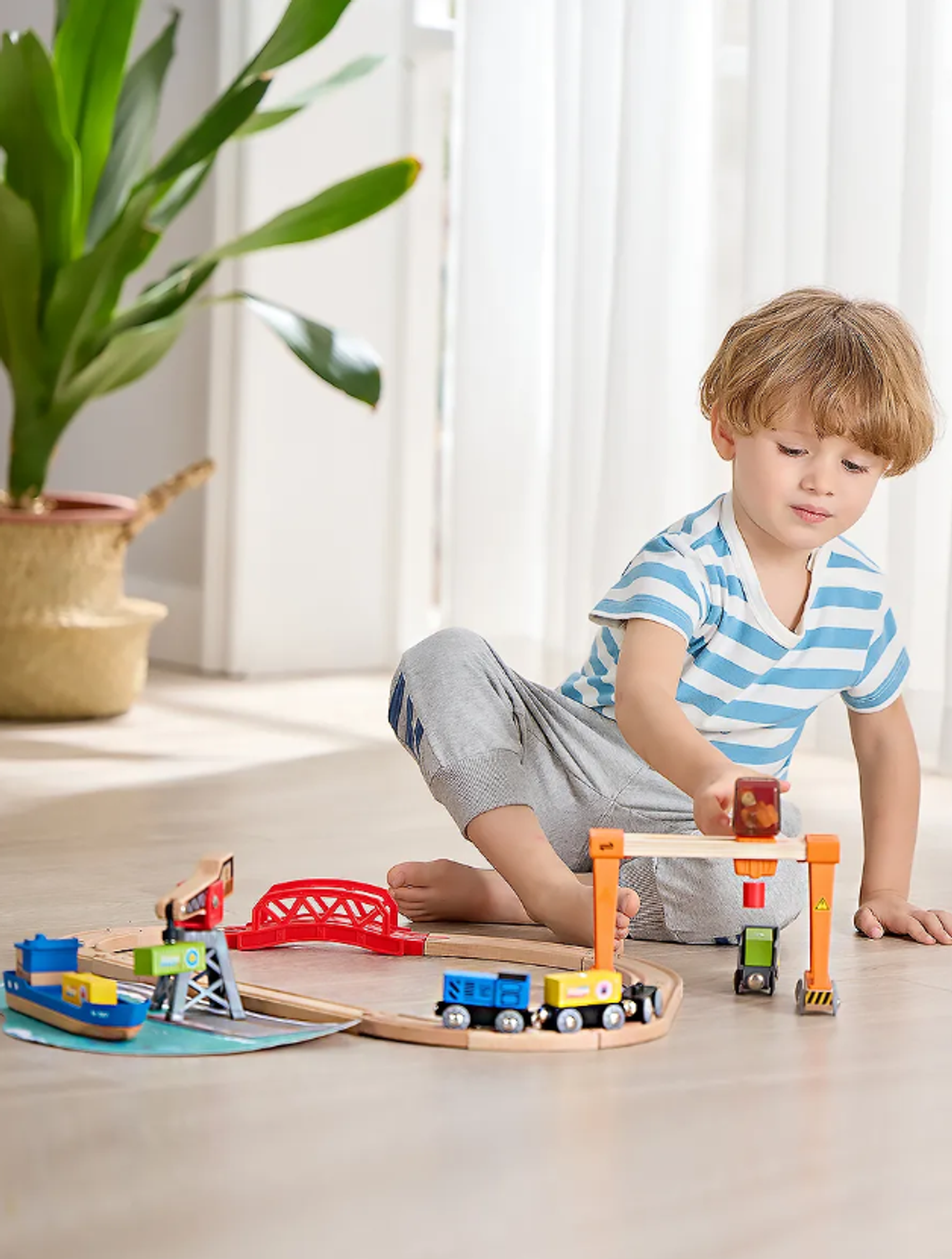 Детская деревянная Железная дорога "Подъемно-погрузочная гавань"