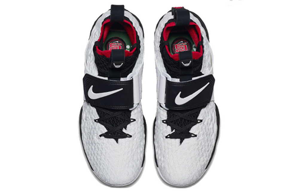 Nike Lebron 15 Diamond Turf Hyper Sneakers