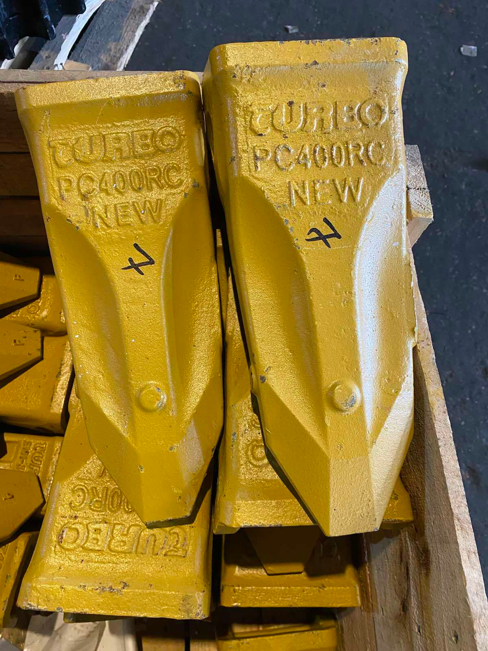 Коронка 208-70-14152RC скальная (PC400)