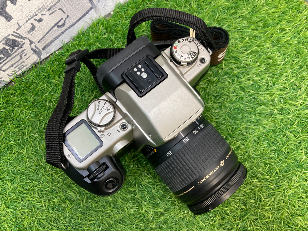 Canon EOS 50E kit EF 28-80mm 3.5-5.6 IV