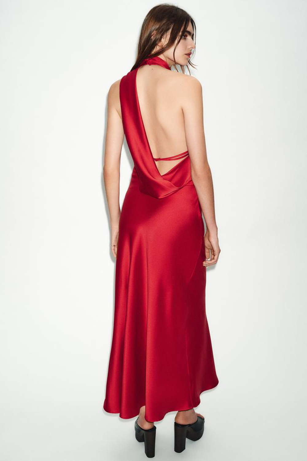 ZARA ПЛАТЬЕ В БЕЛЬЕВОМ СТИЛЕ С КРУЖЕВОМ, КРАСНЫЙ