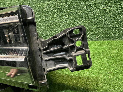 Фара правая Citroen C5 Aircross (2022-н.в.) LED