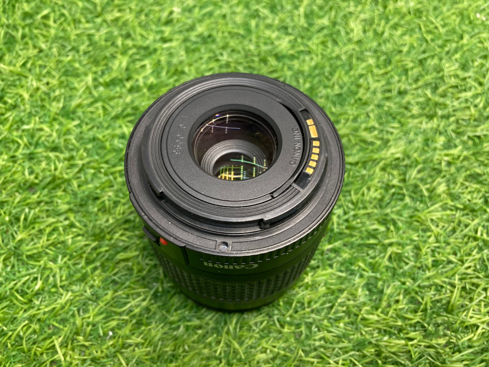 Canon EF 28-80mm 3.5-5.6 II