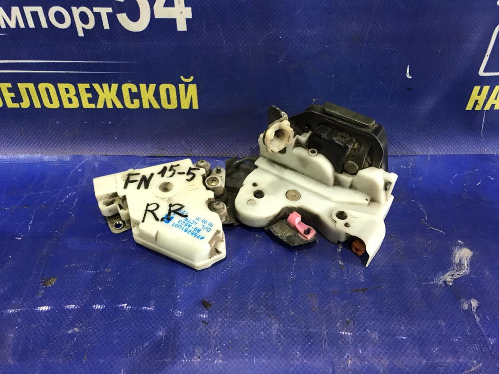 Замок двери задней правой NISSAN PULSAR 1999