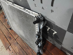 Радиатор двигателя Mercedes E-Class (W213) 16-нв Б/У Оригинал A0995007100