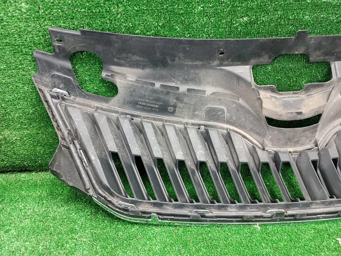 Решетка радиатора Skoda Rapid 1 (2012-2020)