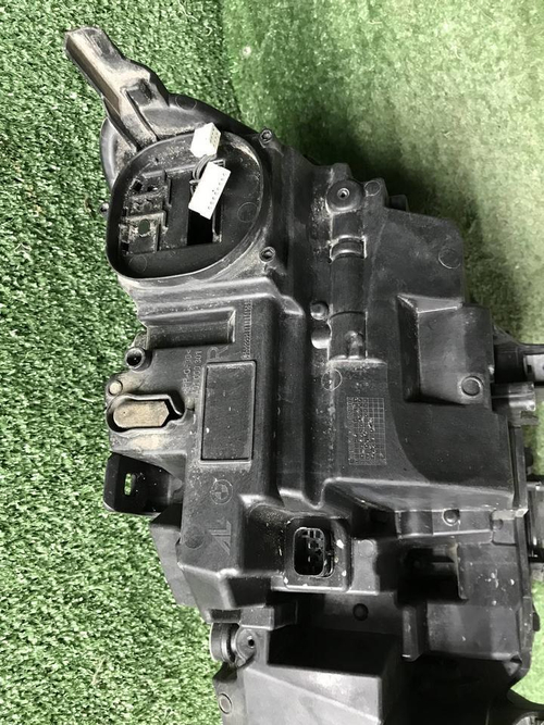 Битая Фара правая BMW 8er G14 G15 G16 18-22 Laser