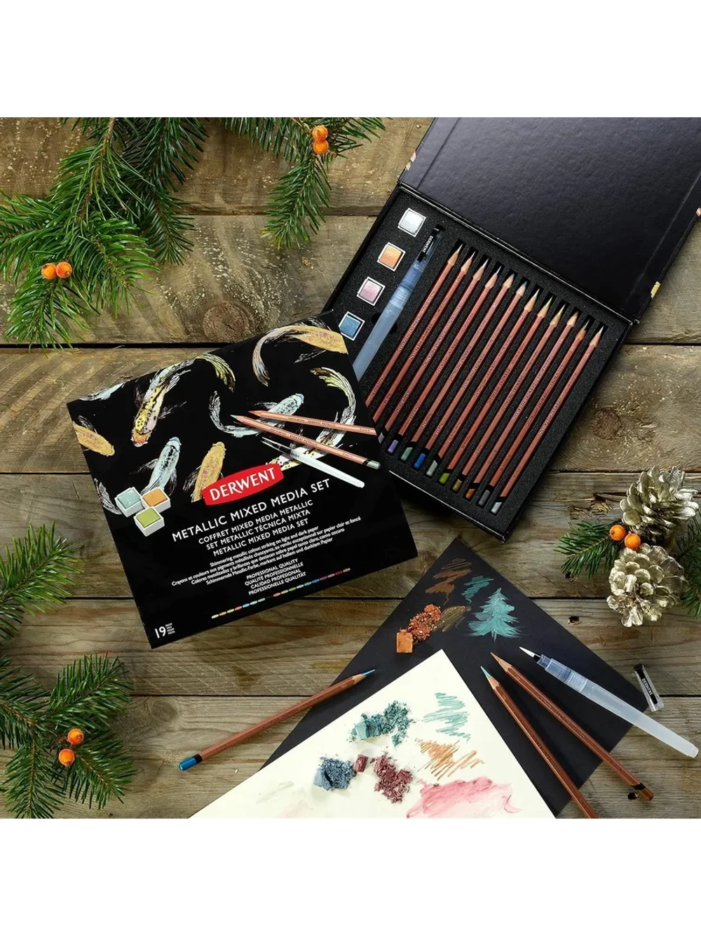 Подарочный набор карандашей и акварельных красок