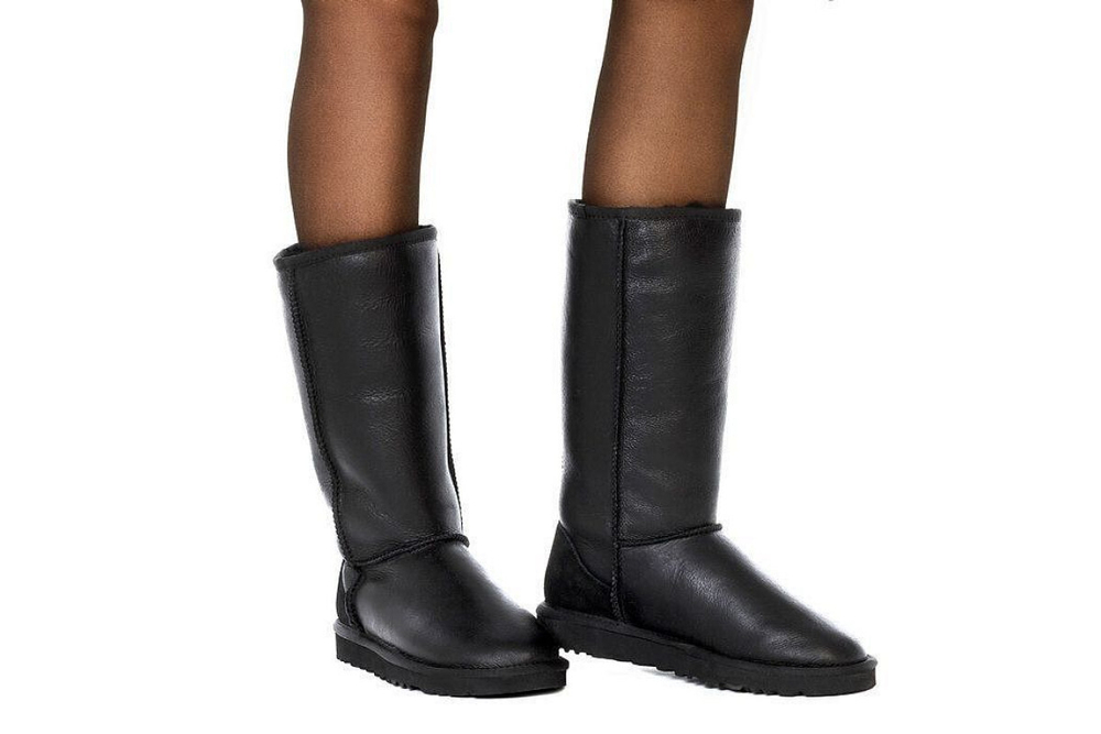 UGG Classic Tall Metallic Black
