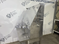 Вытяжной зонт 900х800х350