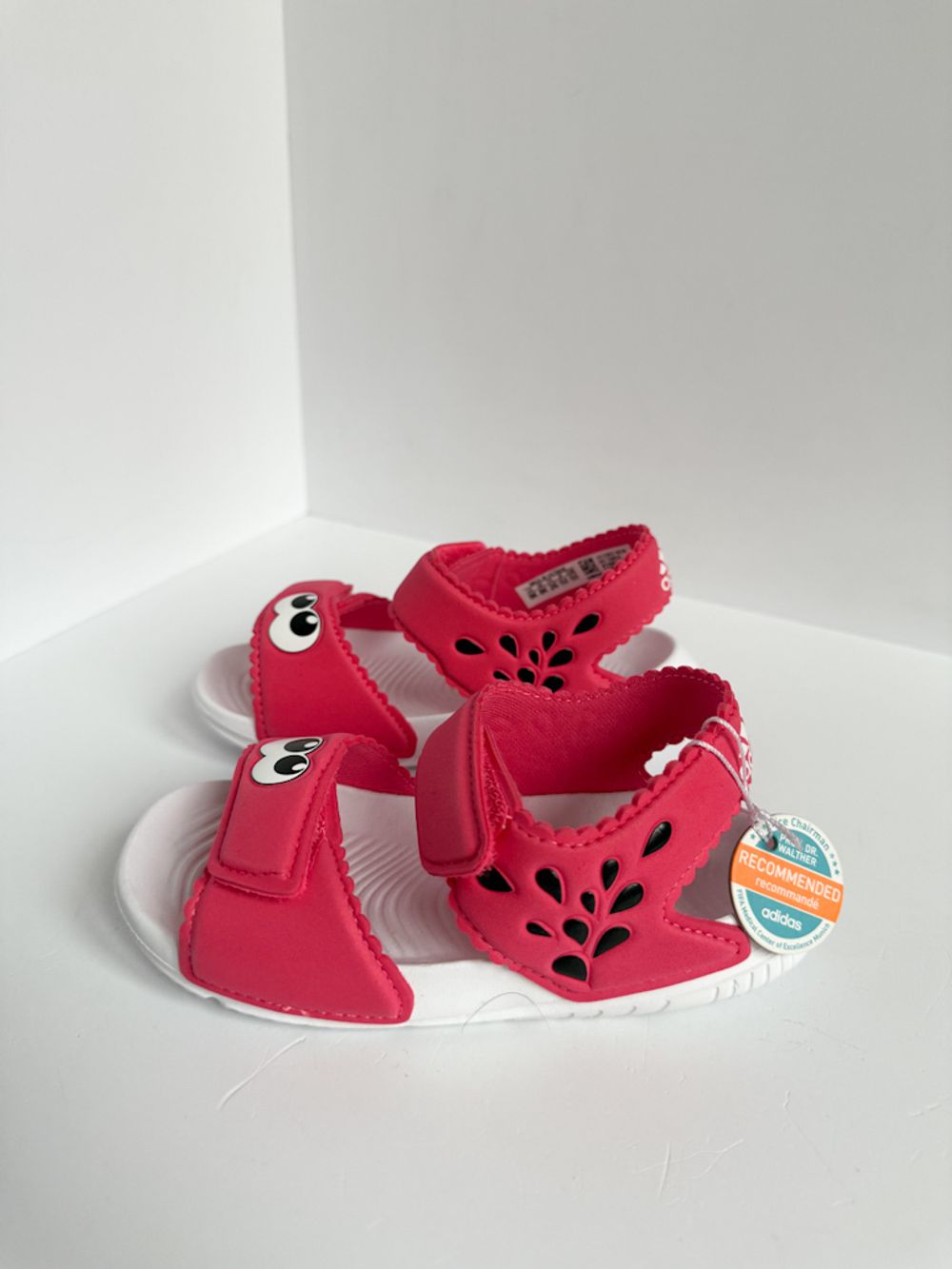 Новые сандалии Adidas, 25,5