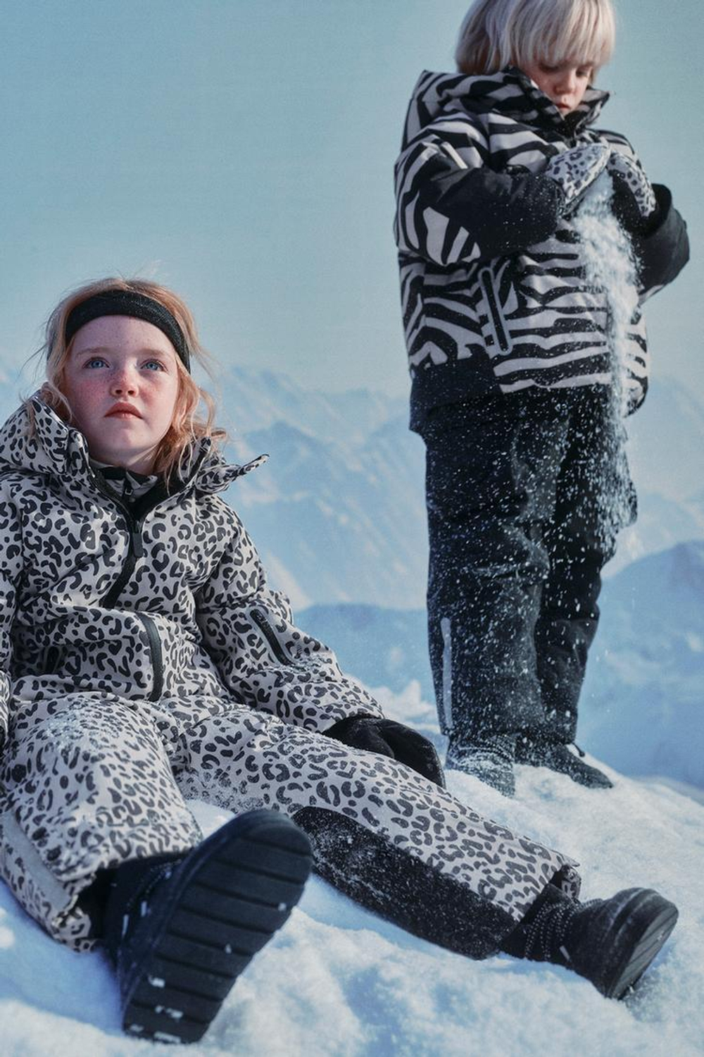 ZARA ВОДОНЕПРОНИЦАЕМАЯ И ВЕТРОЗАЩИТНАЯ КУРТКА «ЗЕБРА», ЧЕРНЫЙ/ЭКРЮ