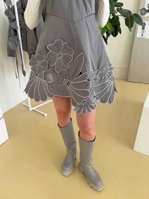 ПЛАТЬЕ ЮНИС СЕРЫЙ