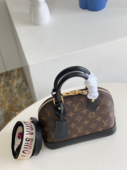 Louis Vuitton Alma BB