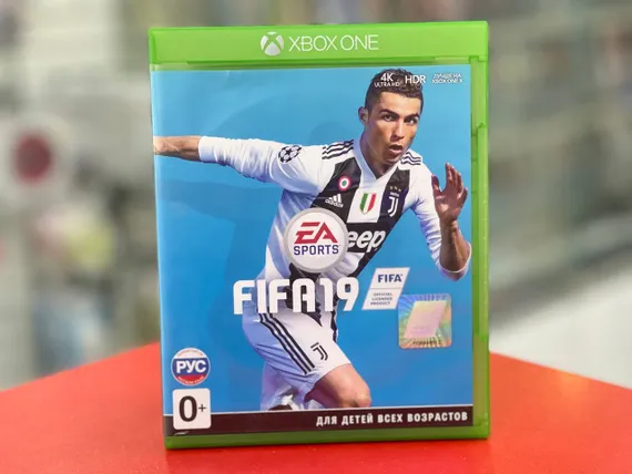 Xbox One/Series X FIFA 19 (Б/У, Полностью на русском языке)