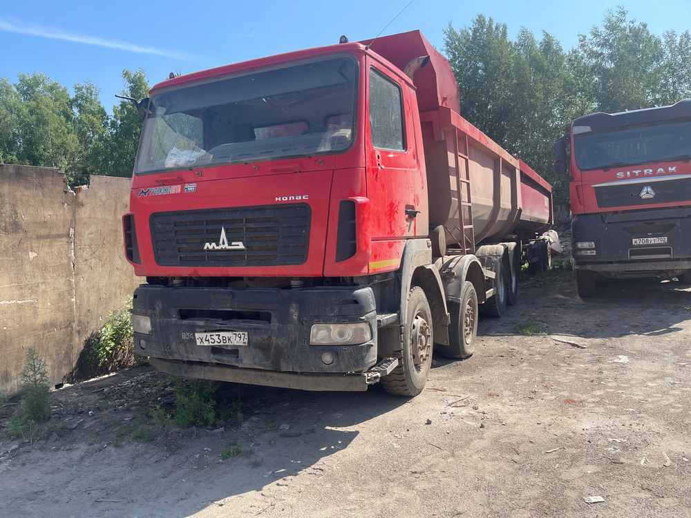 МАЗ 6516 8x4 Самосвал 6516С9-580-000 (Дизельный, 11,1 л, 420 л.с., МТ)