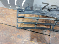 Решетка переднего бампера правая BMW 5-Series (G30) 17-20 Б/У Оригинал 51117385278