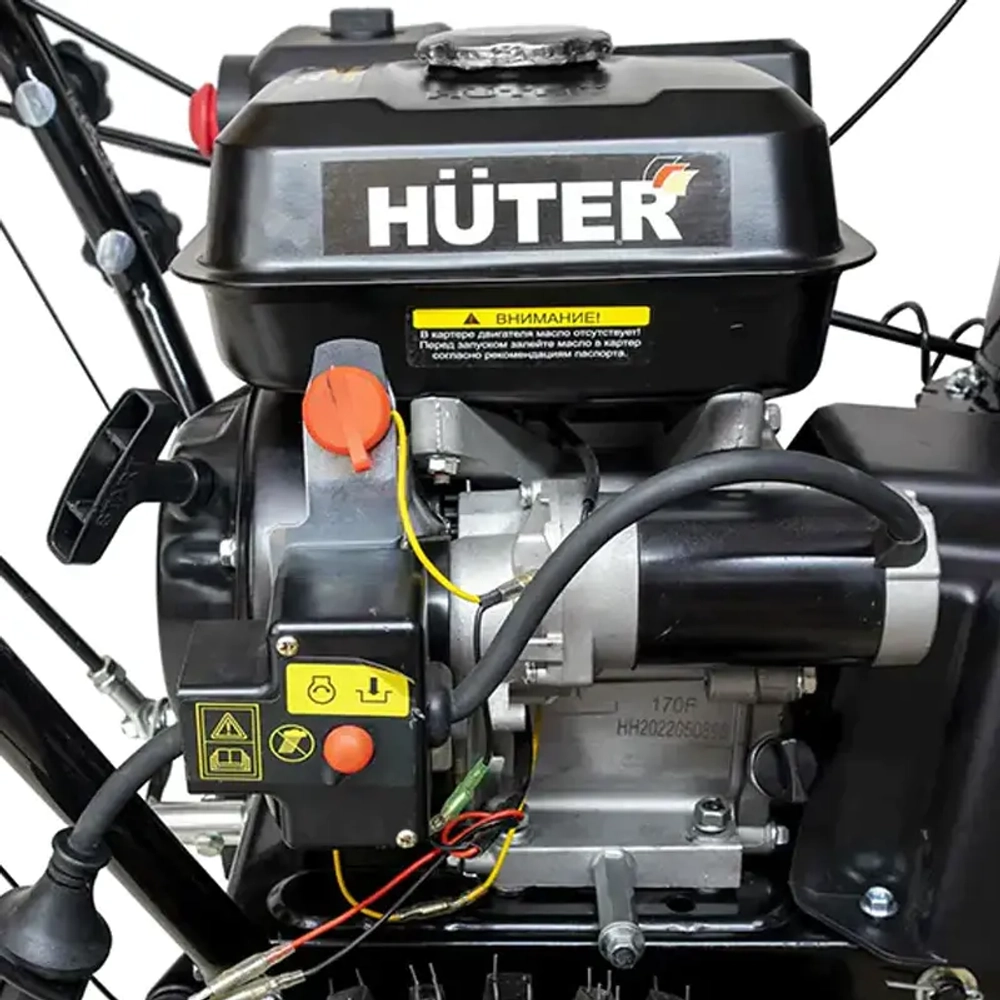 HUTER SGC 4800EX бензиновый снегоуборщик 7 л.с. ковш 68 см, выброс 15 м, 6 вперед/2 назад 70/7/27