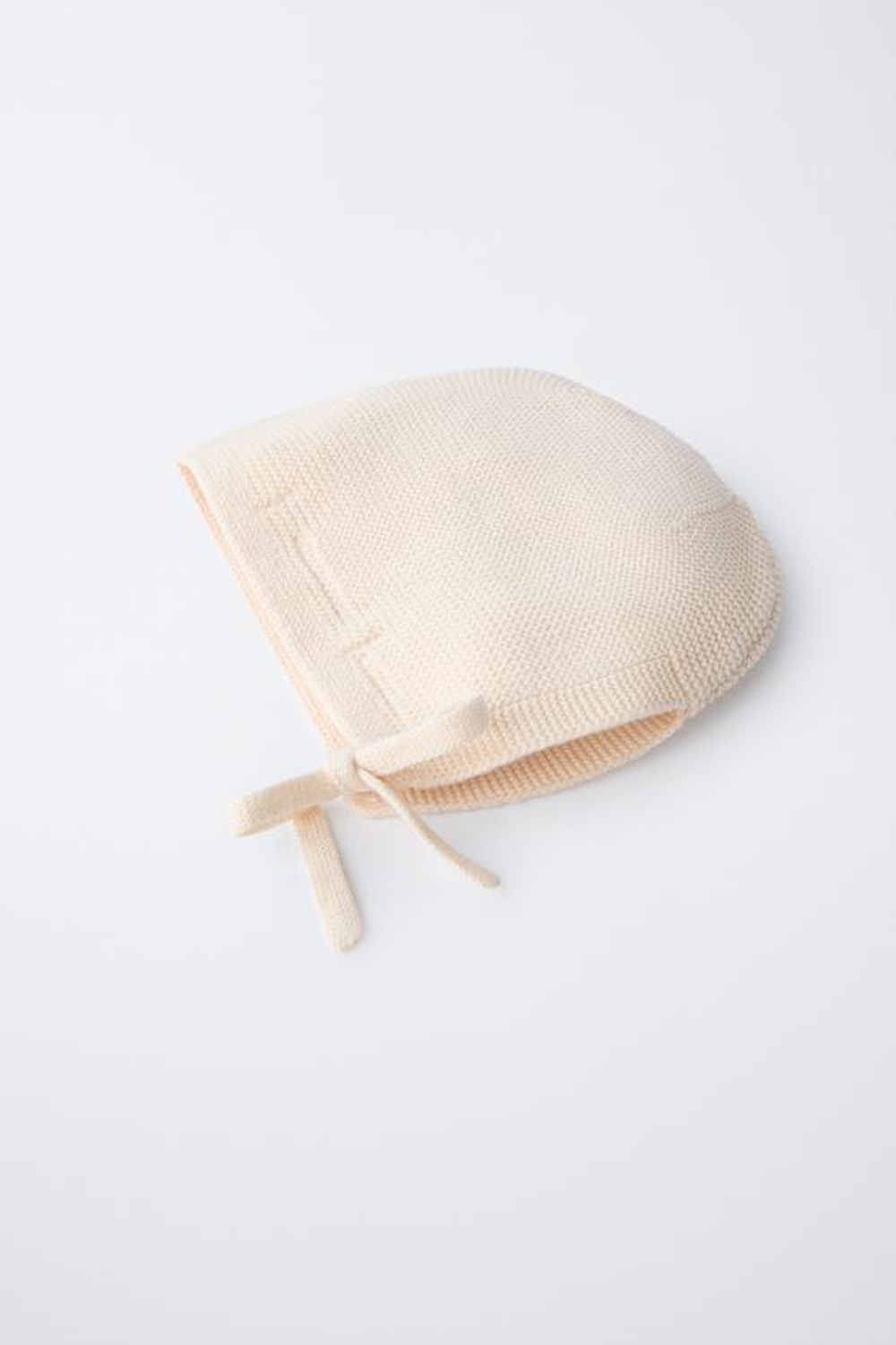 ZARA ТРИКОТАЖНЫЙ ЧЕПЧИК, КРЕМОВЫЙ