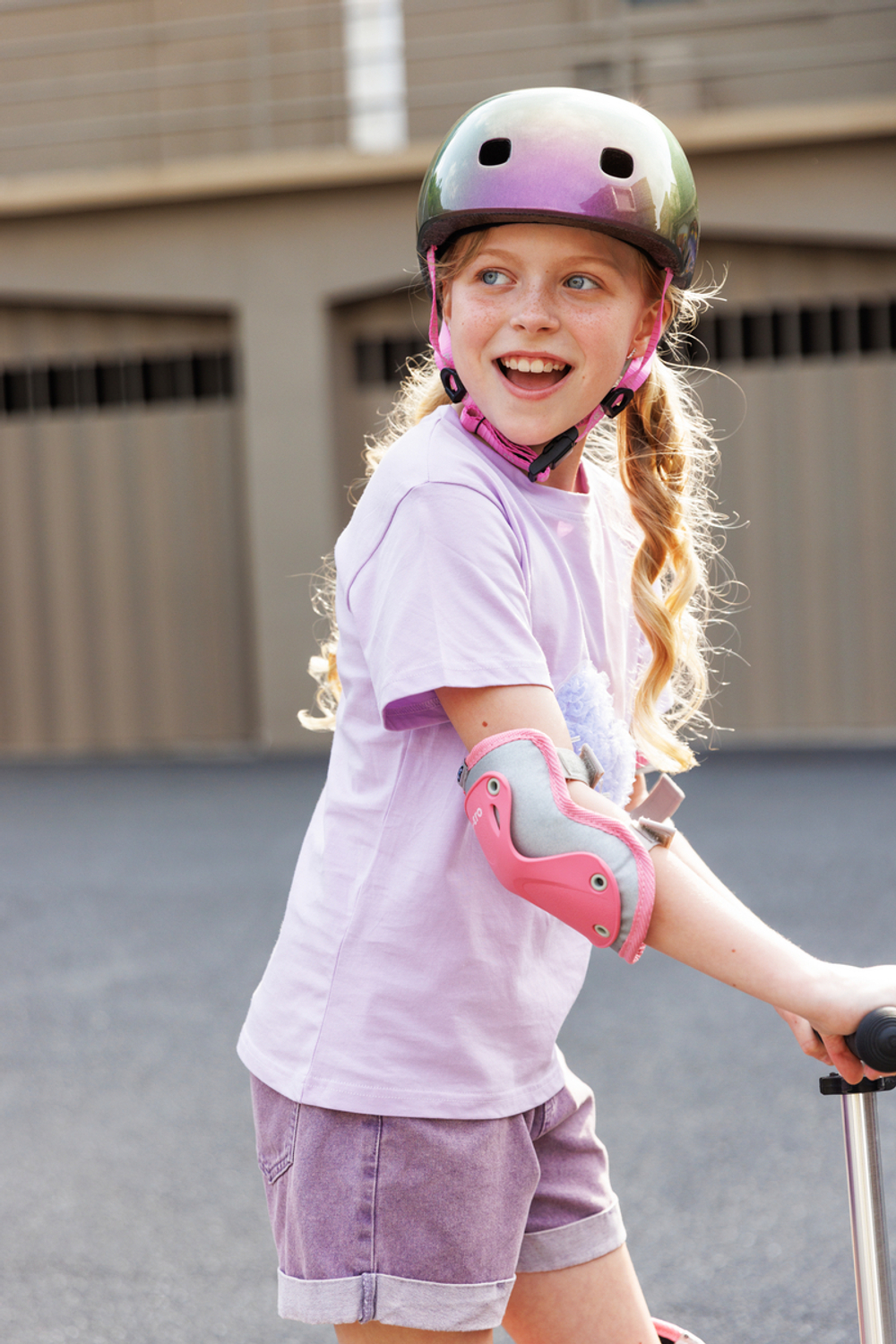 Шлем Micro - Неохром розовый (M) BOX