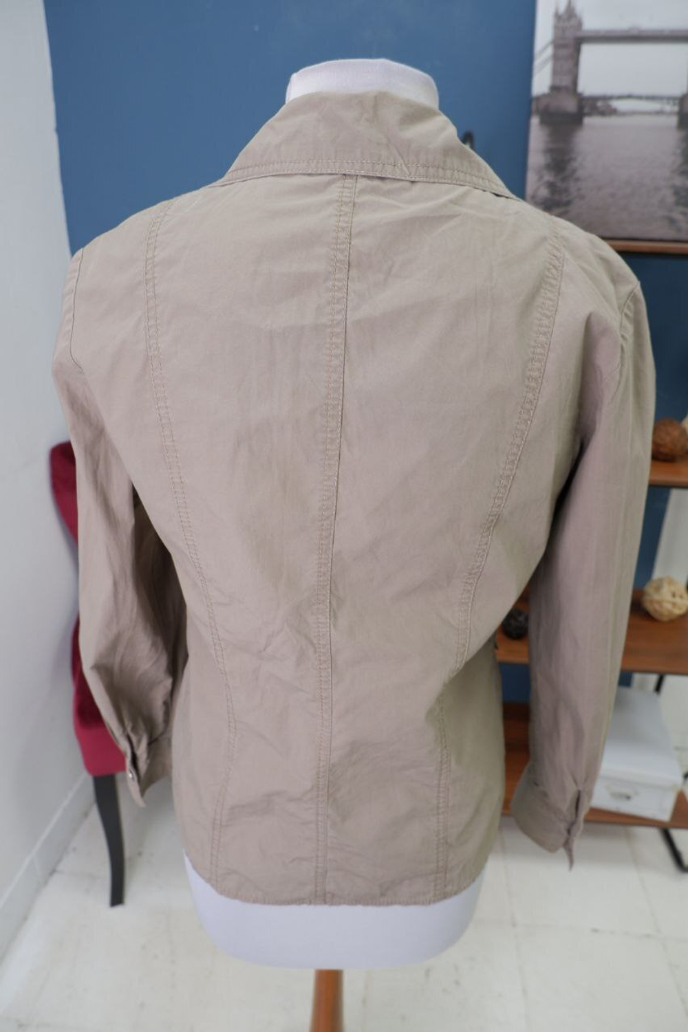 Жакет Collection Chalice светлый 46 размер