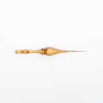 Железный крючок для вязания с деревянной ручкой из рябиной размером 1.0 мм. K131