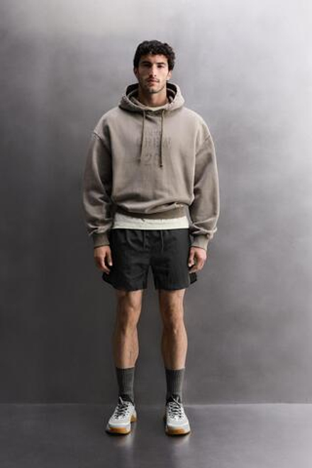 ZARA ТОЛСТОВКА СВОБОДНОГО КРОЯ С ЭФФЕКТОМ ПОТЕРТОСТИ, СВЕТЛО-КОИЧНЕВЫЙ