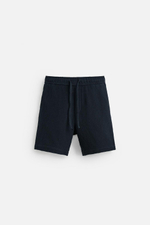 Шорты regular fit из рельефной ткани