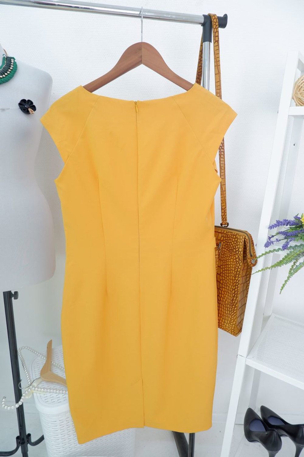 Платье MAGDA строгое 46 размер, новое